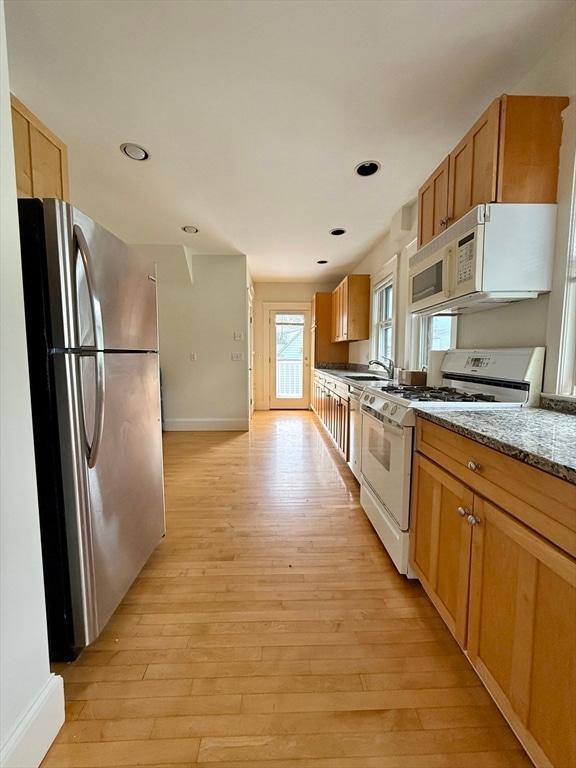 For Rent $2,900/month • Co-Listing Agent