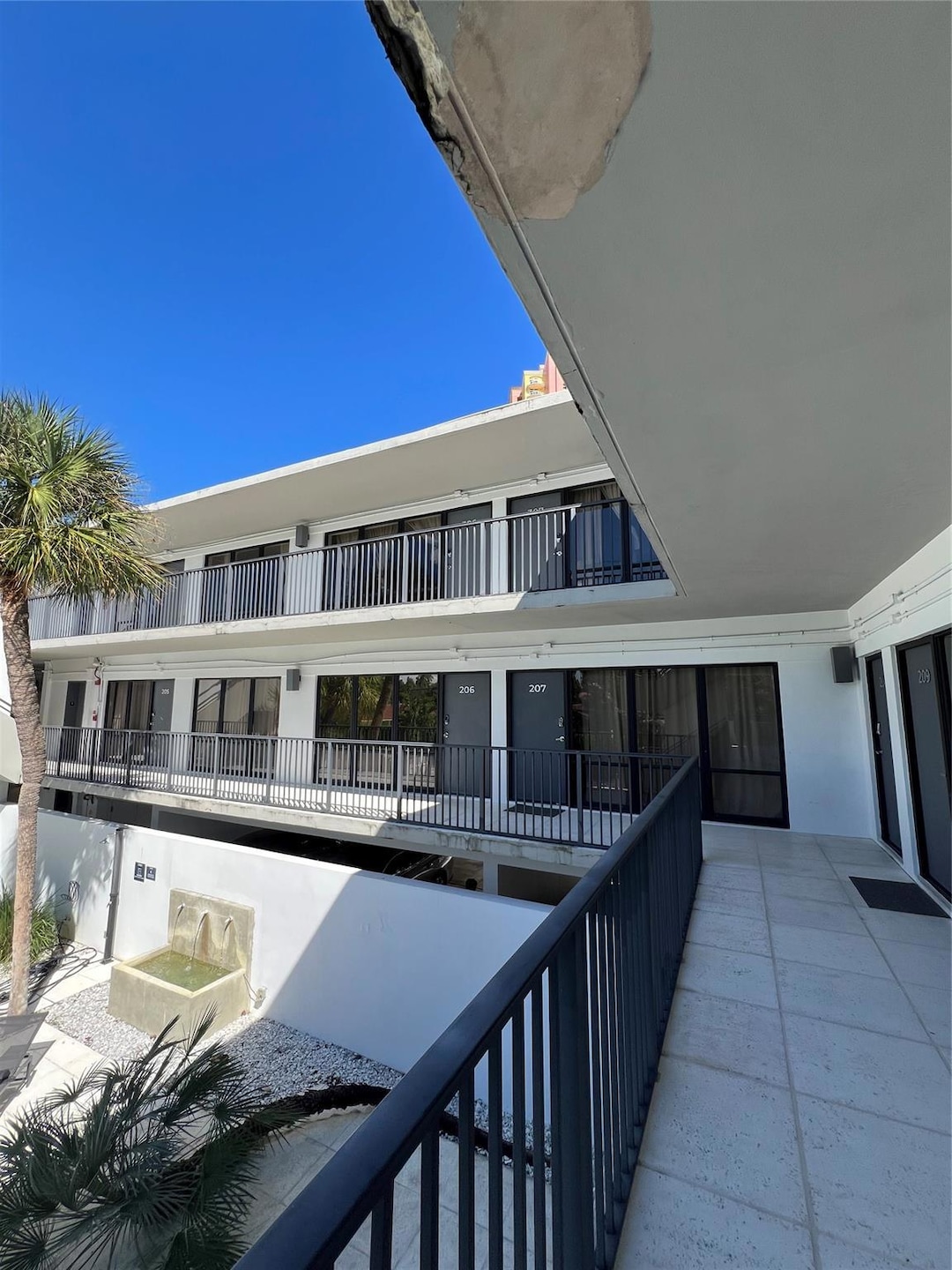 2100 NE 33rd Ave unit S S, Fort Lauderdale, FL 33305 - photo 1