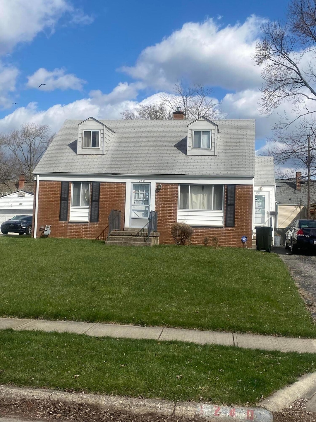 1240 Carbone Dr, Columbus, OH 43224 - photo 1