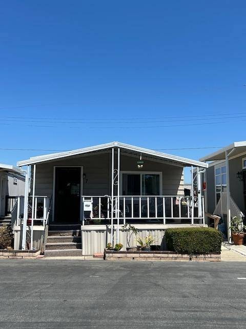 1973 Newport Blvd unit 7, Costa Mesa, CA 92627 - photo 1