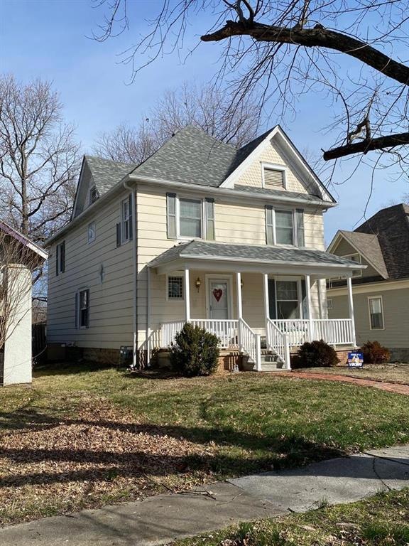 1313 Morgan Ave, Parsons, KS 67357 - photo 1