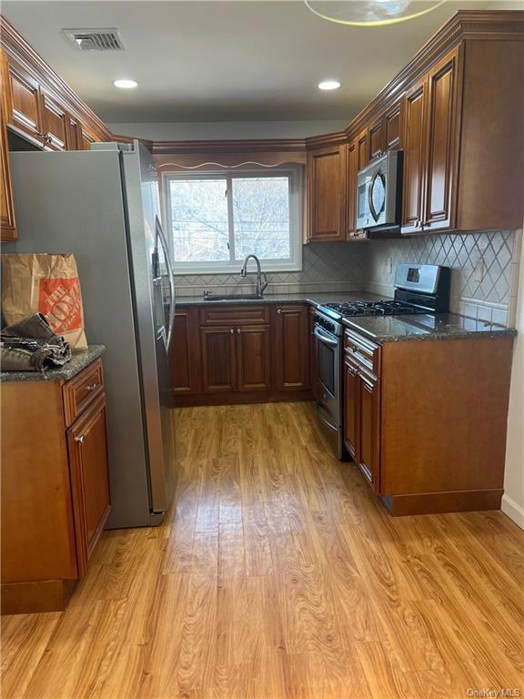 17 Valerie Dr unit 3, Yonkers, NY 10703 - photo 1