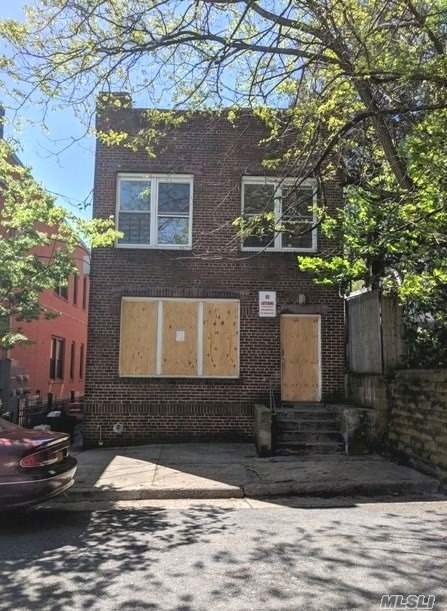 8 Bedell St, Hempstead, NY 11550 - photo 1