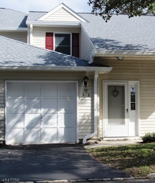 5-1 Dara Dr unit 5, East Hanover, NJ 07936 - photo 1