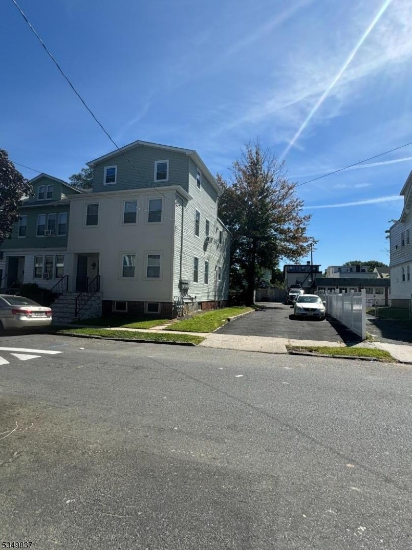 For Rent $2,350/month