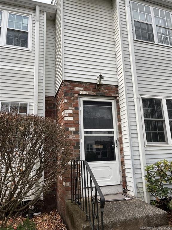 5 Dr Unit C, Enfield, CT 06082 MLS 170613664