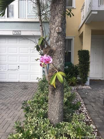 7508 NW 108 Path unit 7508, Doral, FL 33178 - photo 1