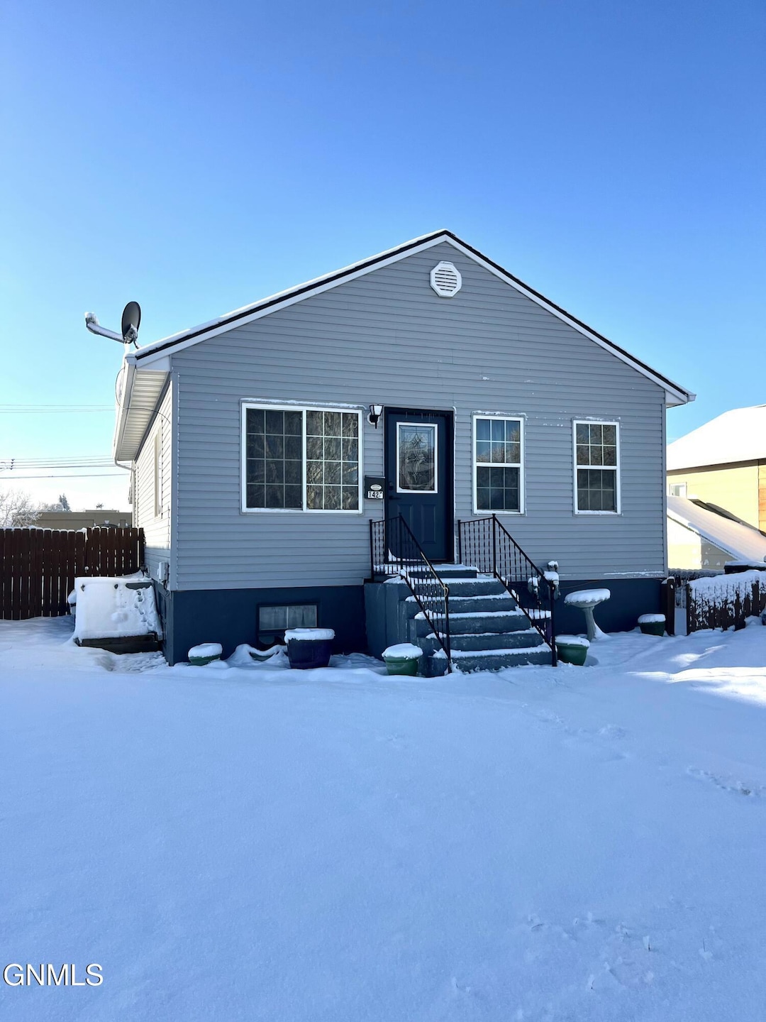 1423 1st Ave W, Williston, ND 58801 - photo 1
