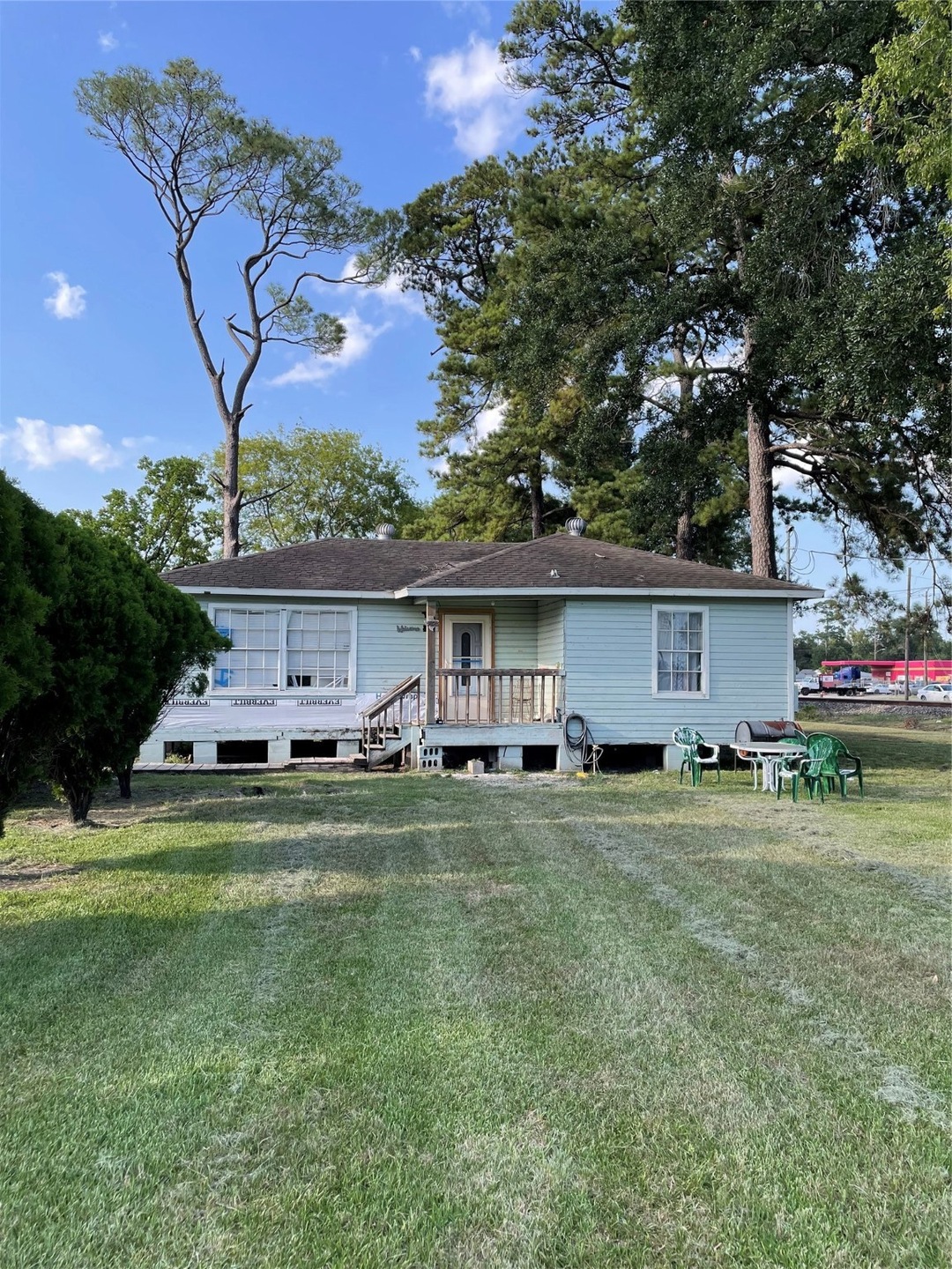 4825 Downs Ln, Houston, TX 77093 - photo 1