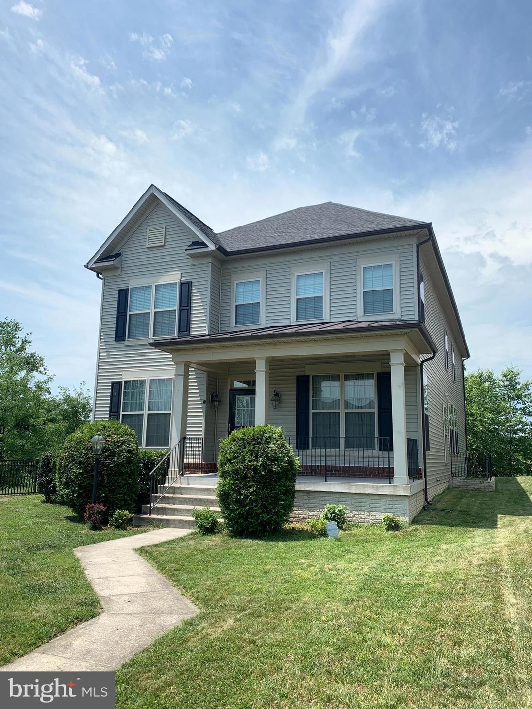 42689 Ashburn Tillett Dr, Ashburn, VA 20148 - photo 1