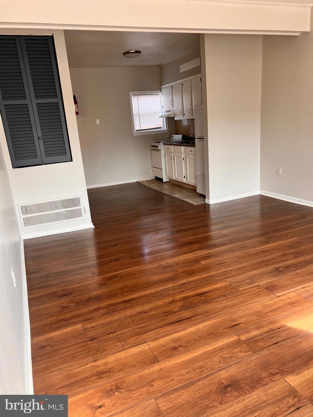 423 E 9th St unit B, Wilmington, DE 19801 - photo 1