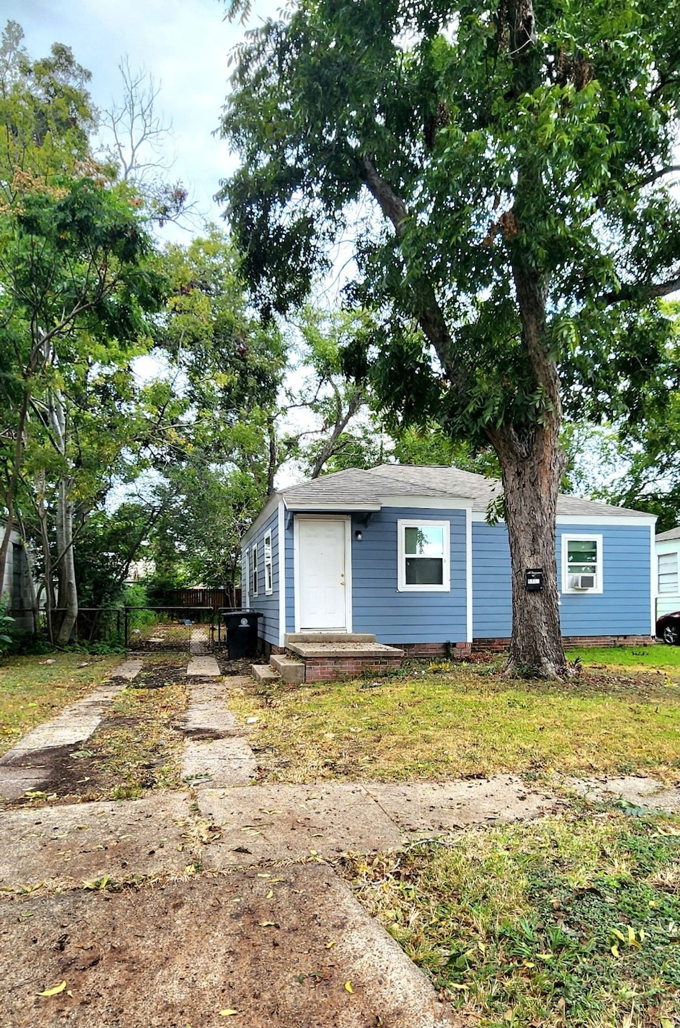 For Rent $1,099/month