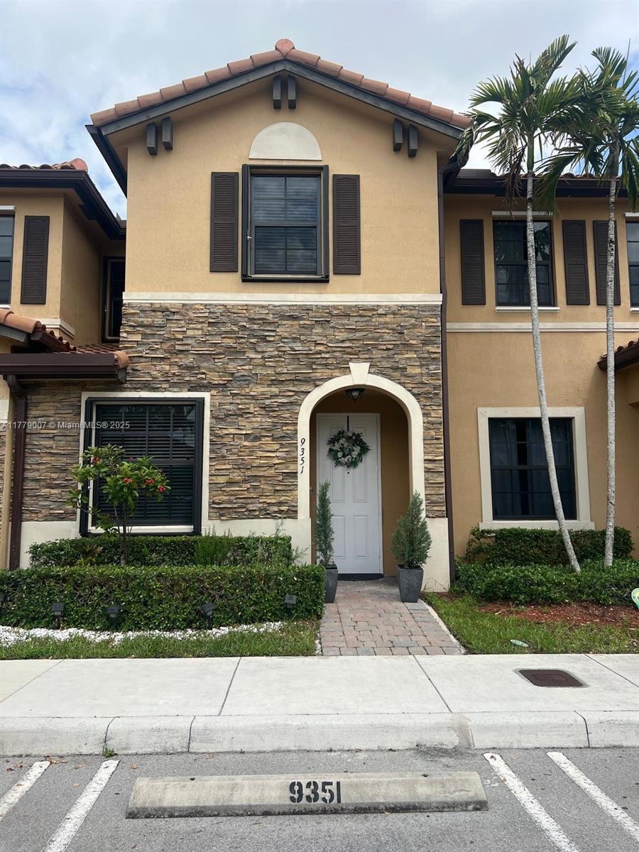 Sold $480,000 • Co-Listing Agent