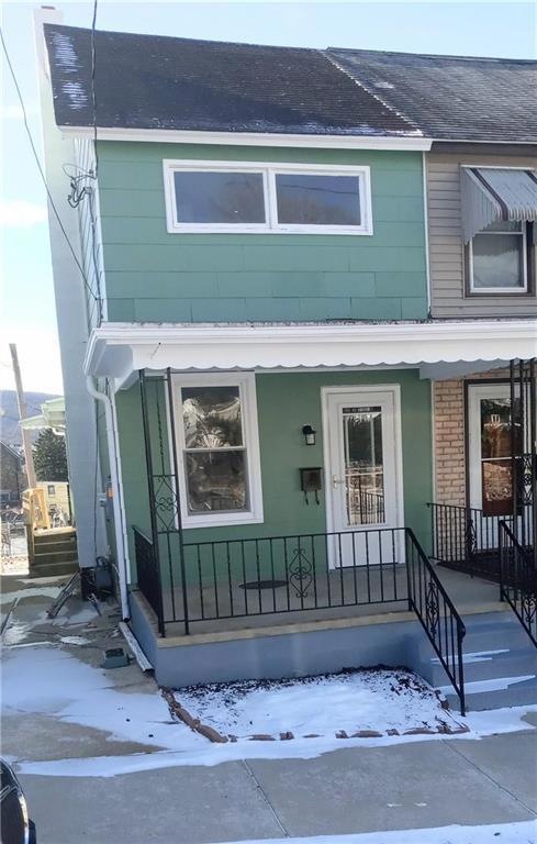 Welcome to 37 W 7th St.