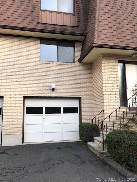 32 Bouton St E unit 10, Stamford, CT 06907 - photo 1