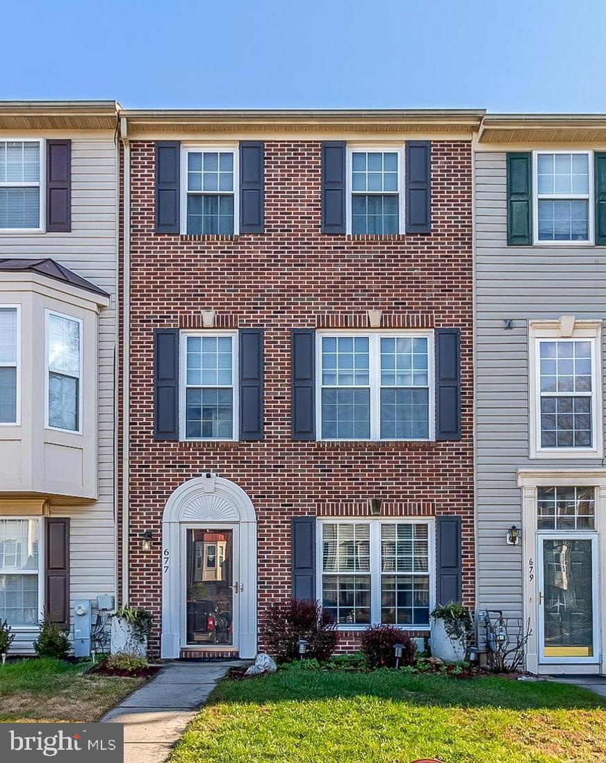 677 Hunting Fields Rd, Middle River, MD 21220 - photo 1