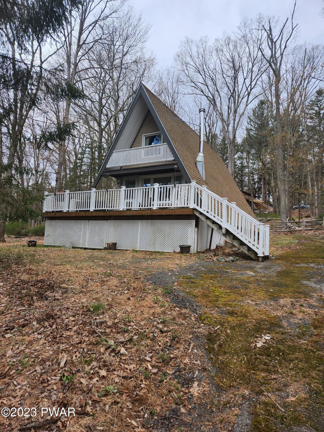 128 Waterview Dr, Hawley, PA 18428 - photo 1