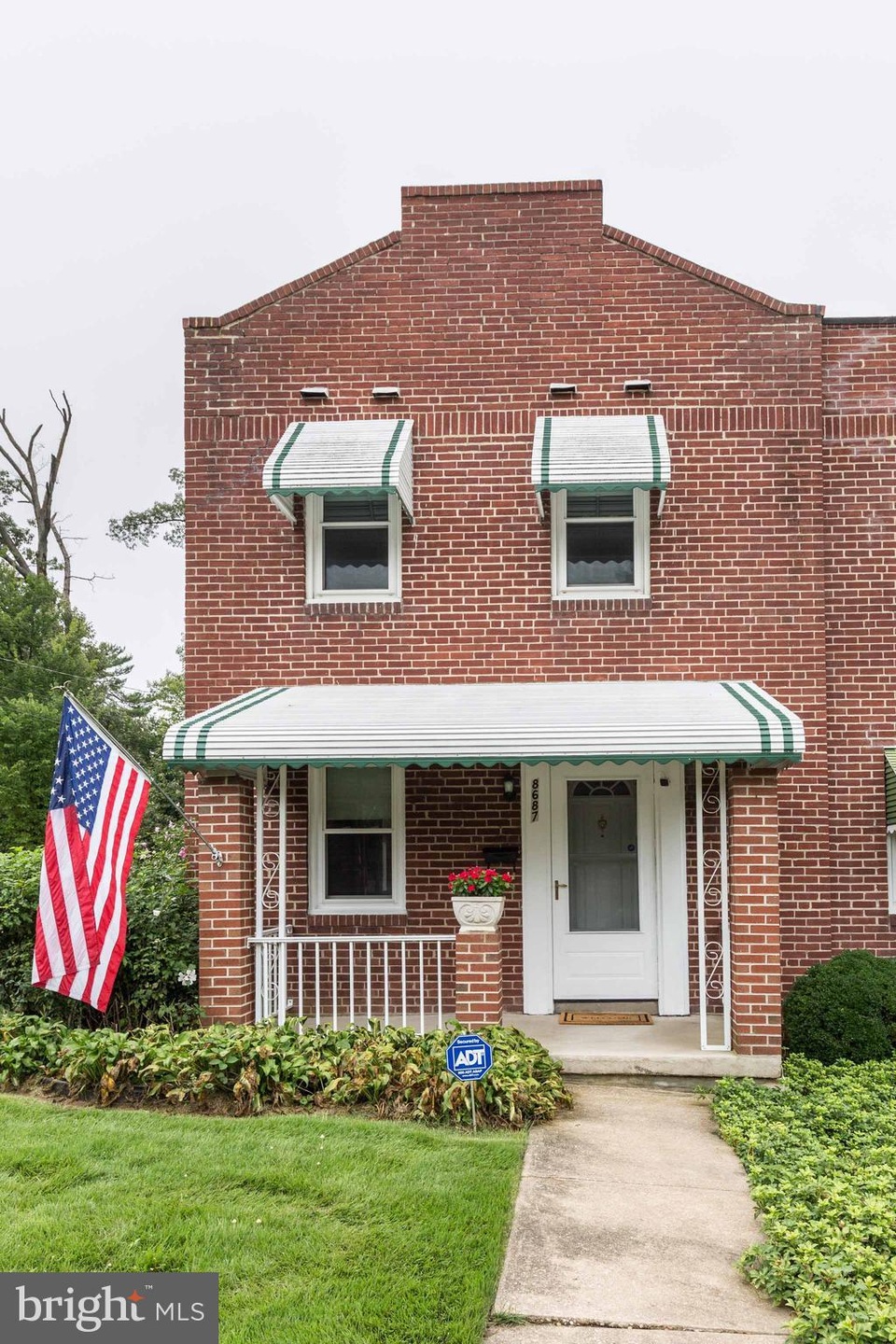 8687 Oak Rd, Parkville, MD 21234 - photo 1