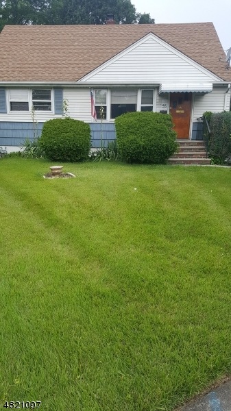 55 Dianne Ct, Clifton, NJ 07012 - photo 1