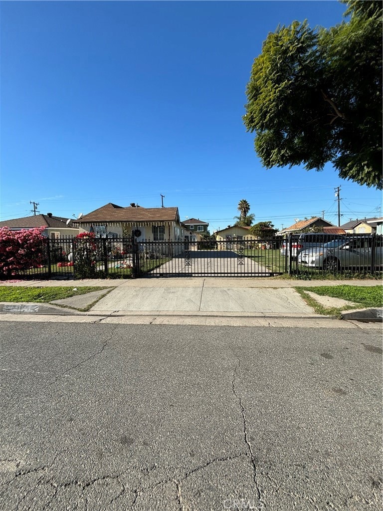 6467 Darwell Ave, Bell Gardens, CA 90201 - photo 1