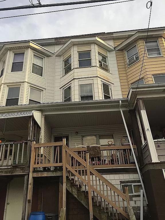 30 E Abbott St, Lansford, PA 18232 - photo 1