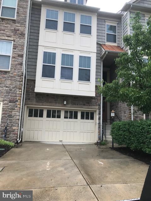 828 Freeland Ct, Gambrills, MD 21054 - photo 1