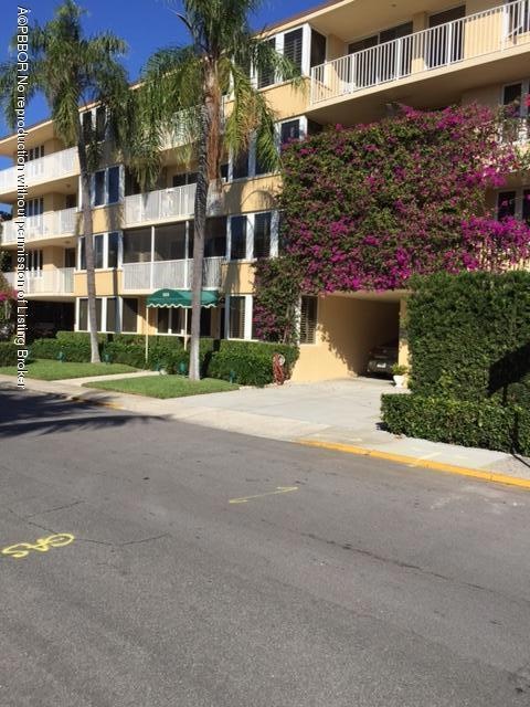 223 Atlantic - one block to the beach