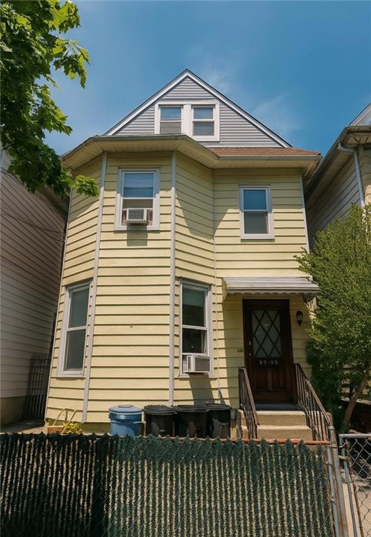 Pending $1,330,000 • Co-Listing Agent