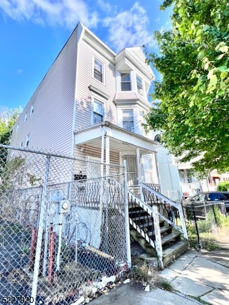 136 S 11th St, Newark, NJ 07107 - photo 1