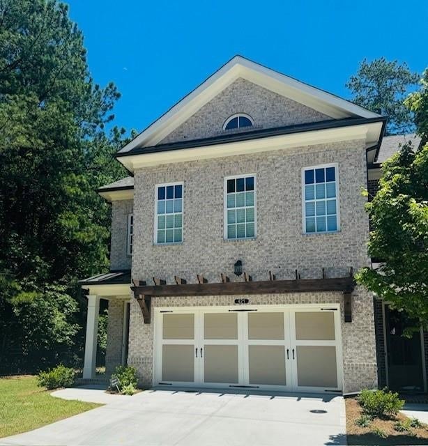 Welcome home to The Ellington at Ward's Crossing. *Please note the photos shown are representative of the plan but are not of the actual home.