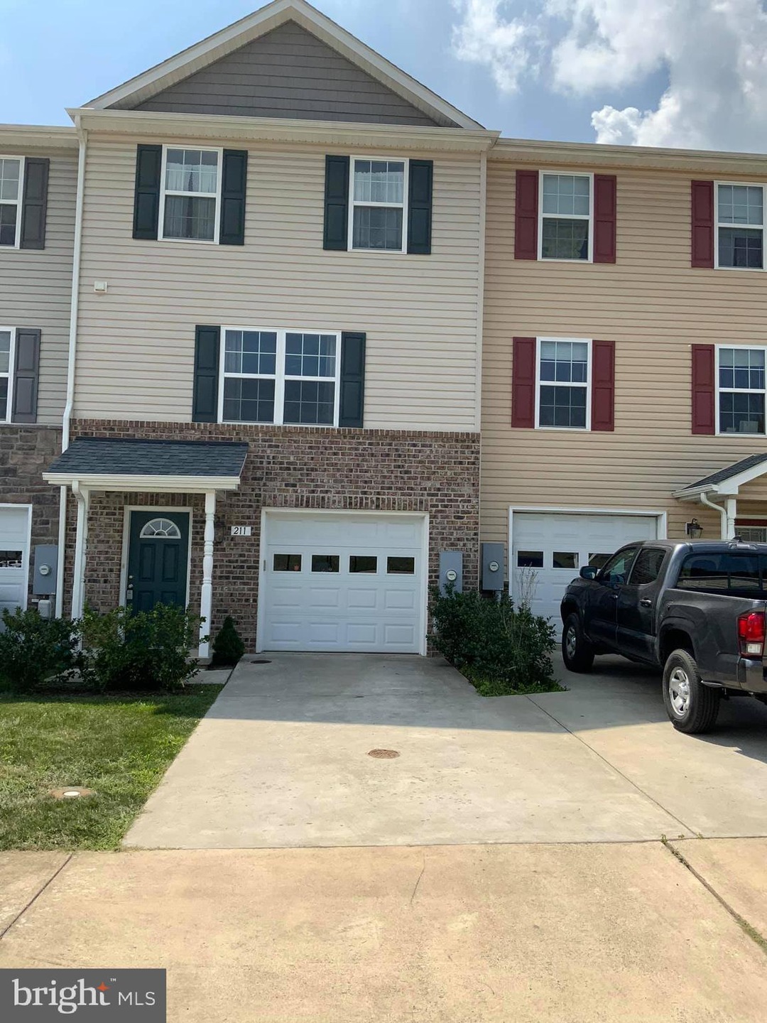 211 Sage Cir, Winchester, VA 22603 - photo 1