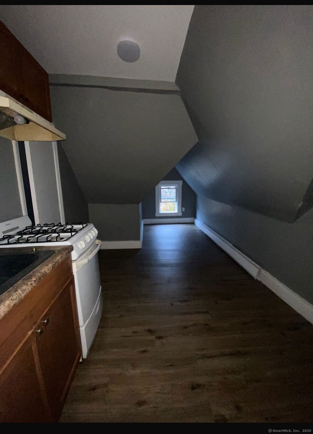 371 Myrtle Ave unit 1, Bridgeport, CT 06604 - photo 1