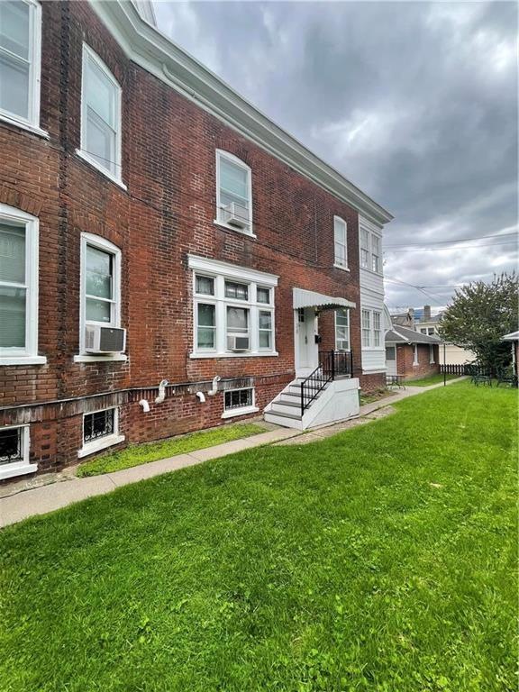 38 N West St unit 2nd Floor, Allentown, PA 18102 - photo 1