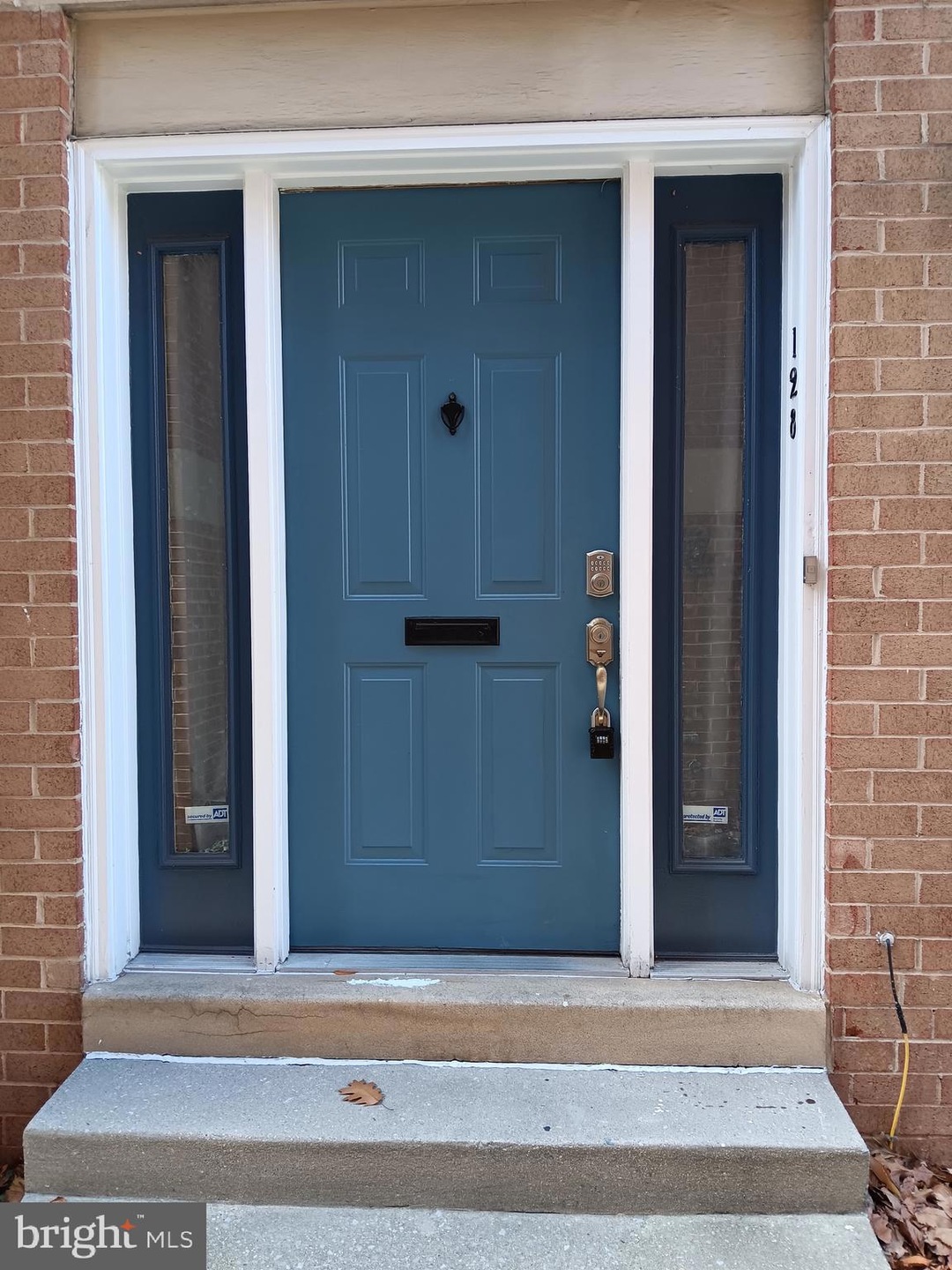 128 W Barre St, Baltimore, MD 21201 - photo 1