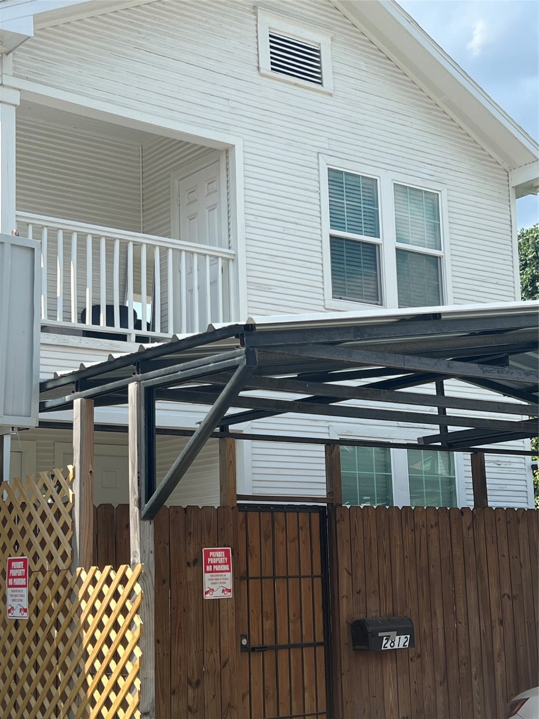 For Rent $1,700/month