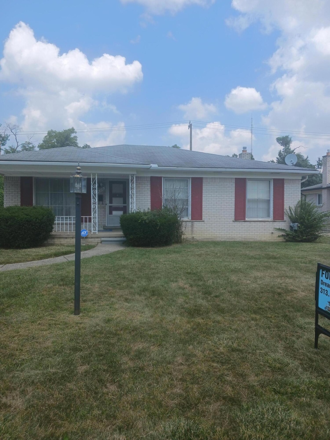 16218 Addison St, Southfield, MI 48075 - photo 1