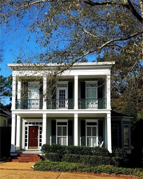 1000 Hampton Gate  ***  Reminiscent of an Uptown N