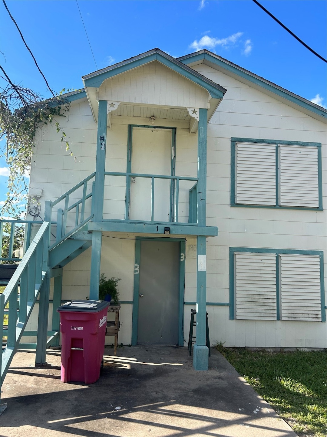 1901 N Avenue G, Freeport, TX 77541 - photo 1