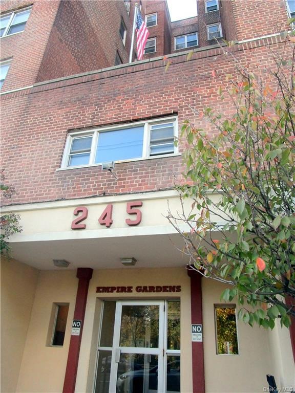 245 Bronx River Rd unit 4B, Yonkers, NY 10704 - photo 1