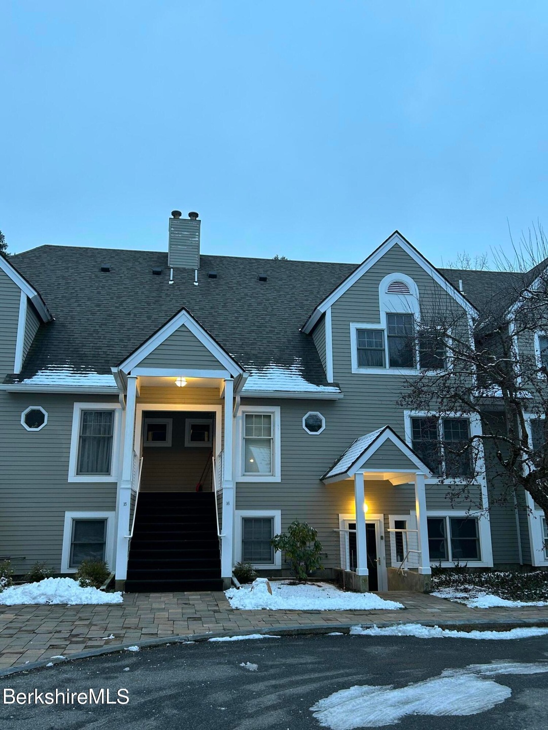 80 Taconic Ave unit 16, Great Barrington, MA 01230 - photo 1