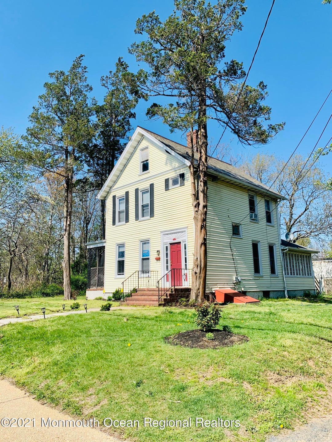 239 Broad St.