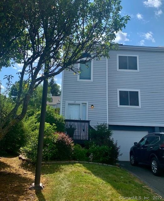 19 Woodbridge Ln, Cromwell, CT 06416 - photo 1