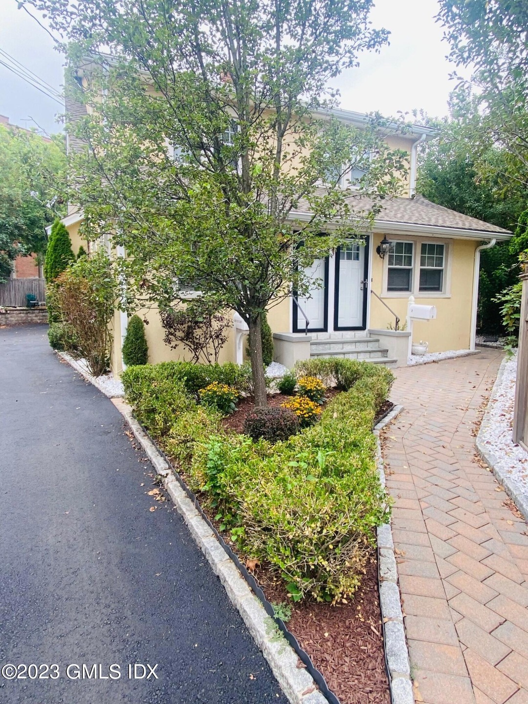 6 Sound View Ct, Greenwich, CT 06830 - photo 1