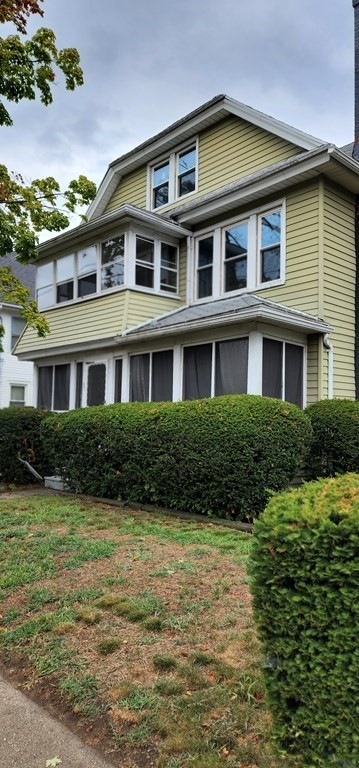 63 Woodlawn St unit 1, Springfield, MA 01108 - photo 1