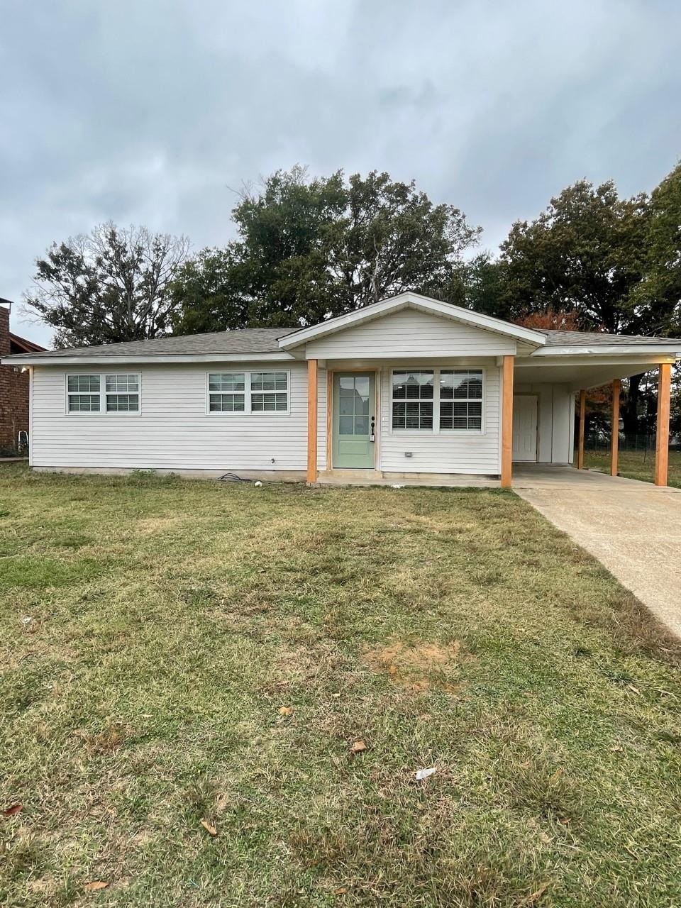 234 Shellwood Dr, Wake Village, TX 75501 - photo 1