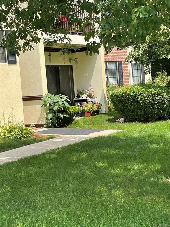 39 Huntington Cir unit 39, Peekskill, NY 10566 - photo 1