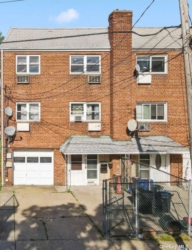 9203 241st St, Bellerose, NY 11426