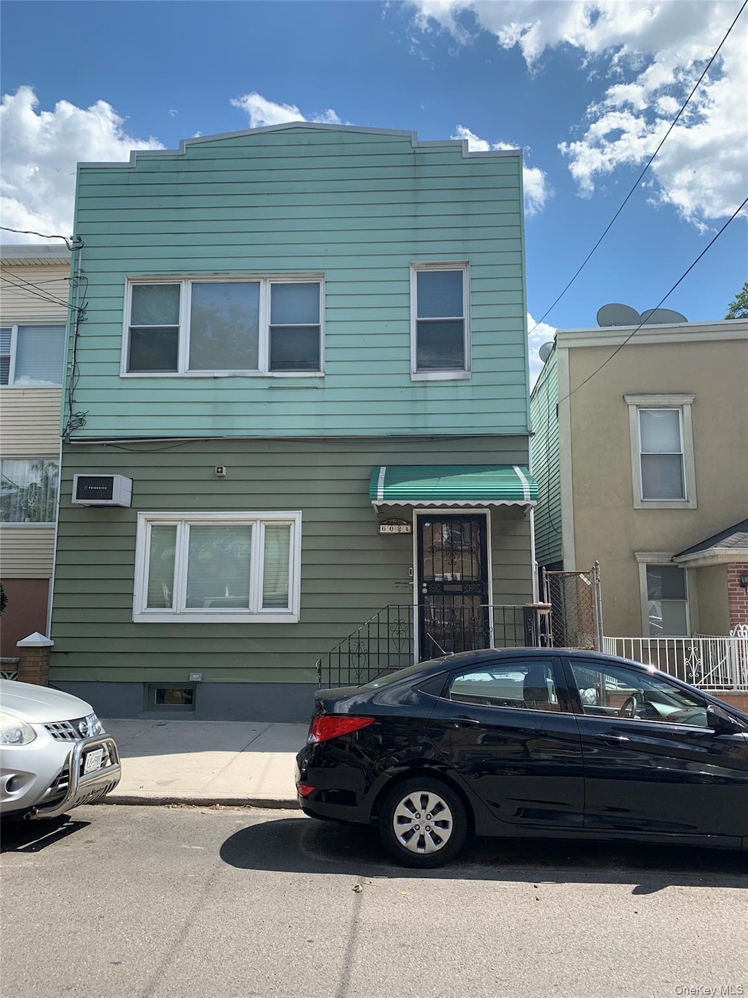 60-24 56th Rd unit 2, Maspeth, NY 11378 - photo 1