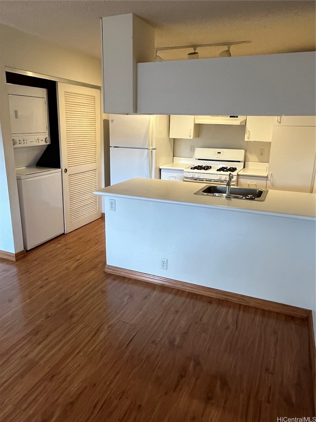 Sold $335,000 • Co-Listing Agent