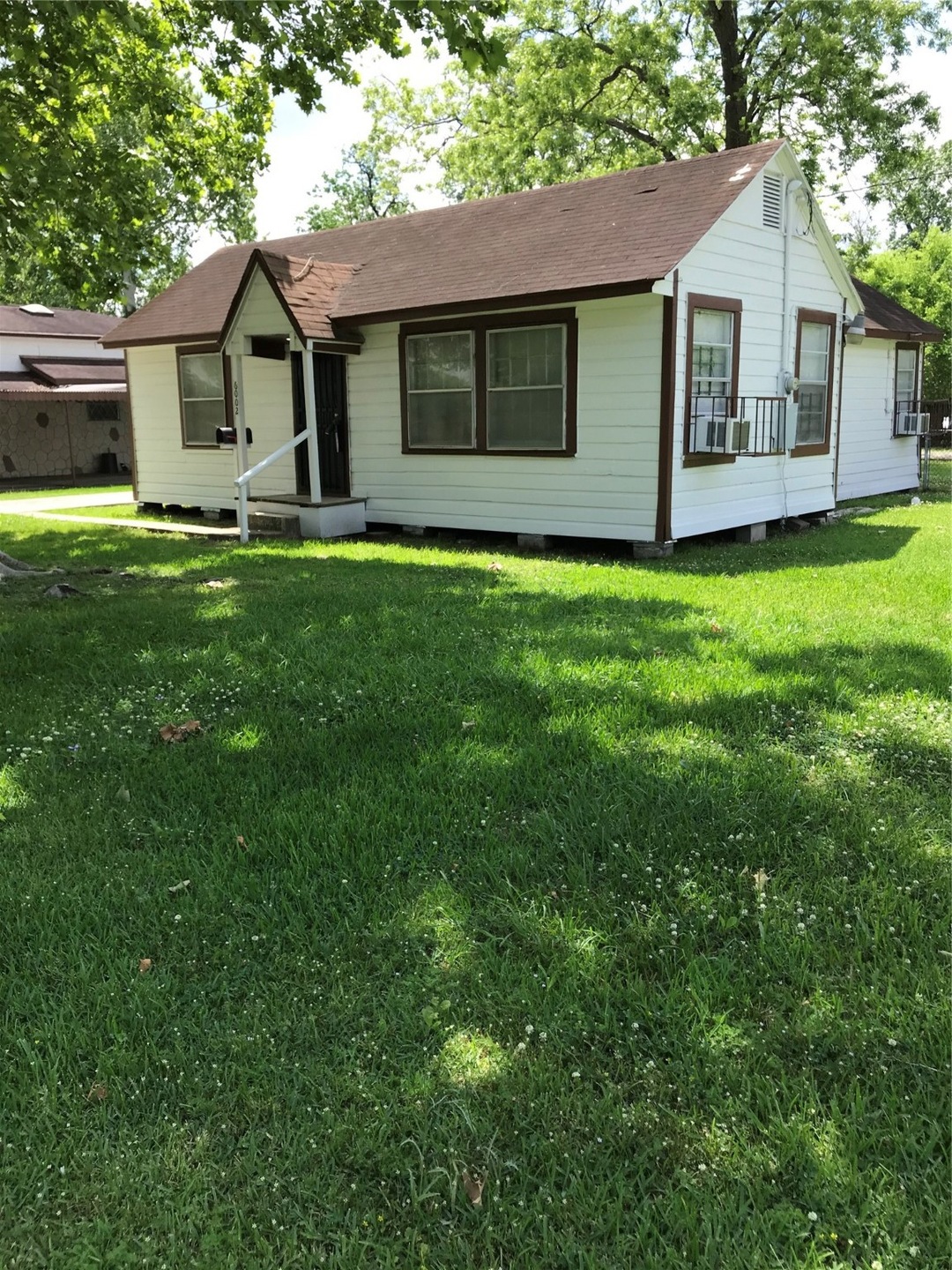 6002 Cruse Rd, Houston, TX 77016 - photo 1